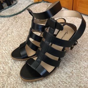 American Eagle heels